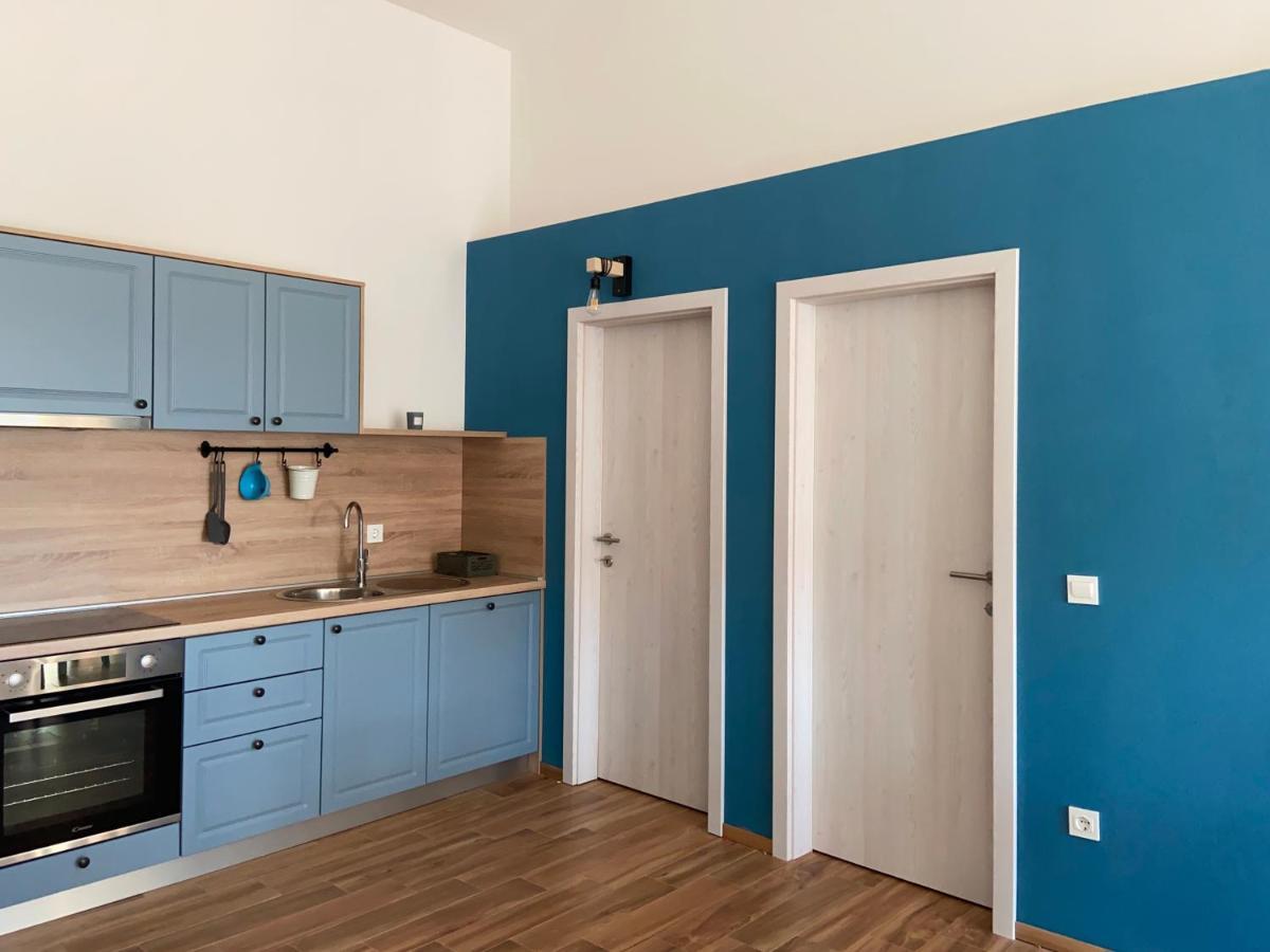 Apartments Pijaza Banjol エクステリア 写真