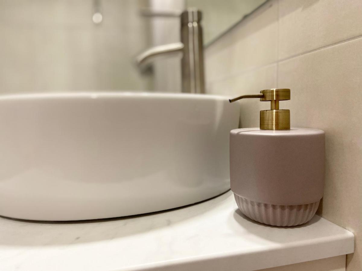 Apartments Pijaza Banjol エクステリア 写真