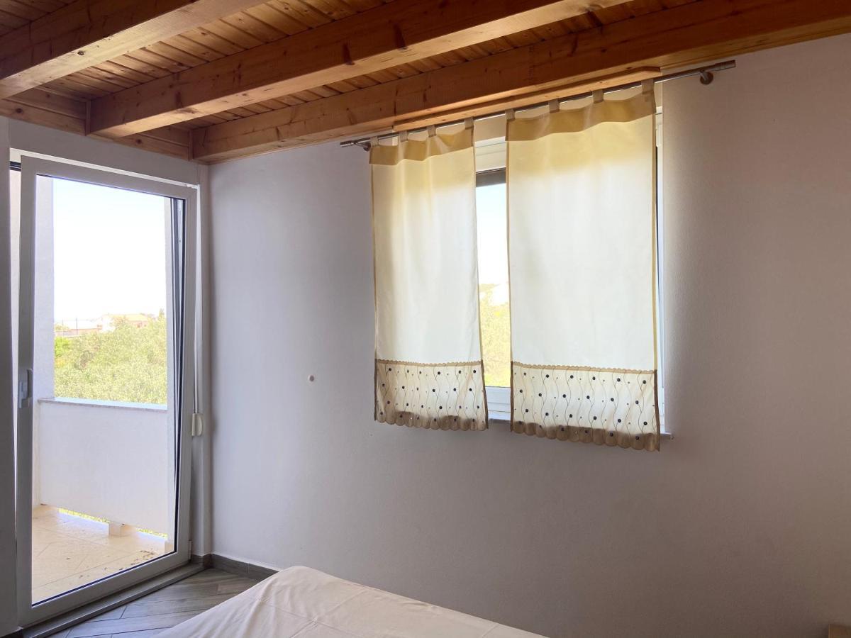 Apartments Pijaza Banjol エクステリア 写真
