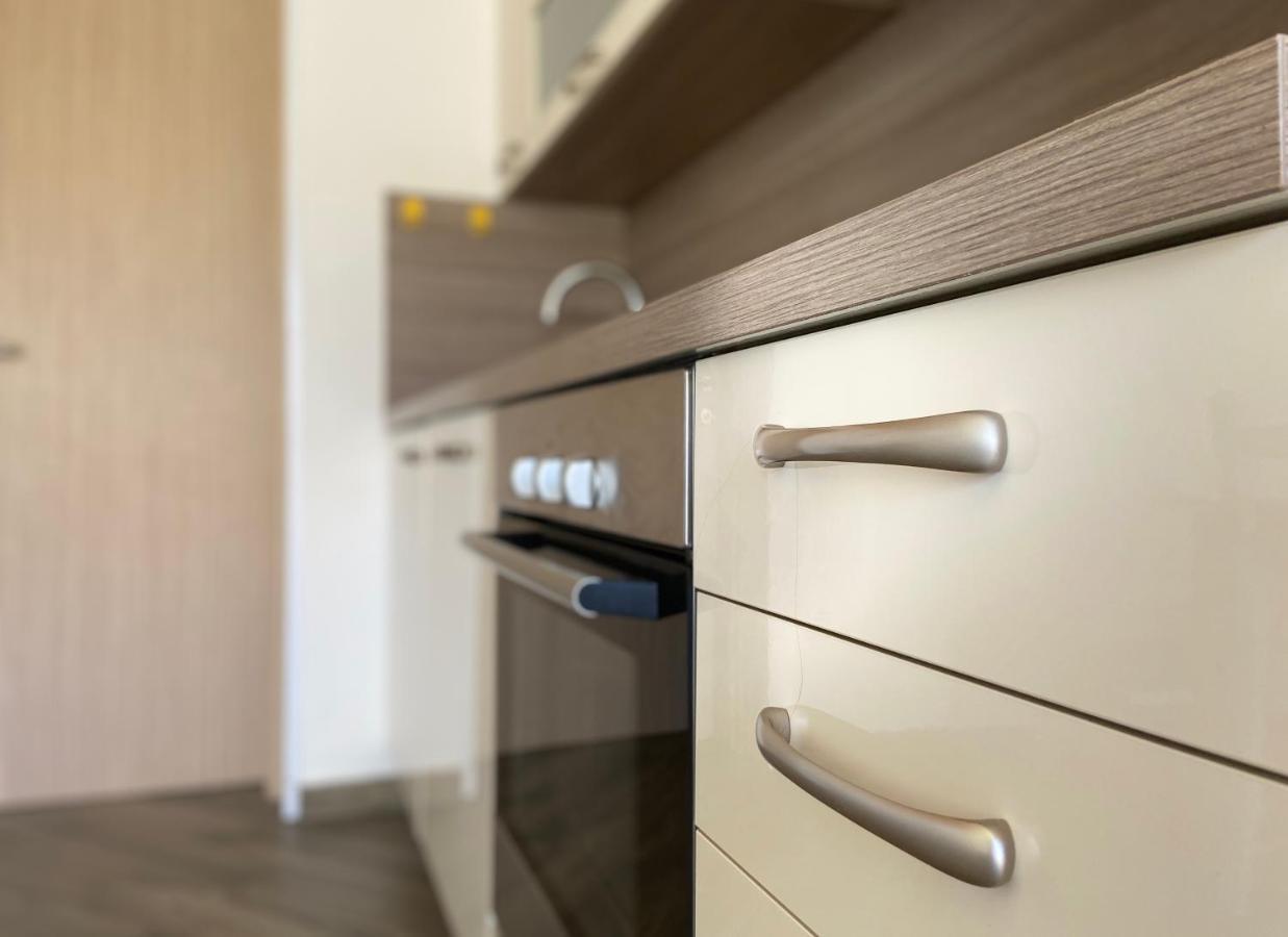 Apartments Pijaza Banjol エクステリア 写真