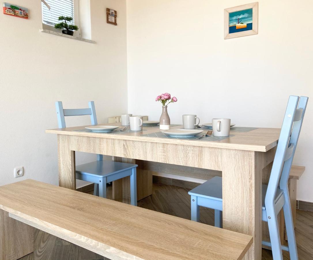 Apartments Pijaza Banjol エクステリア 写真